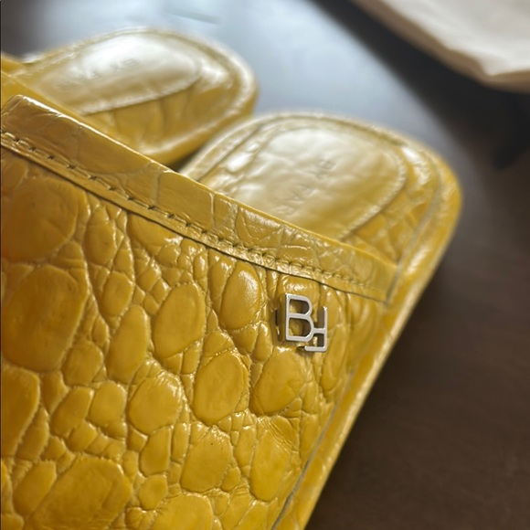 BY FAR Yellow Ari Slides - Picture 8 of 13